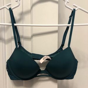 VS t shirt bra